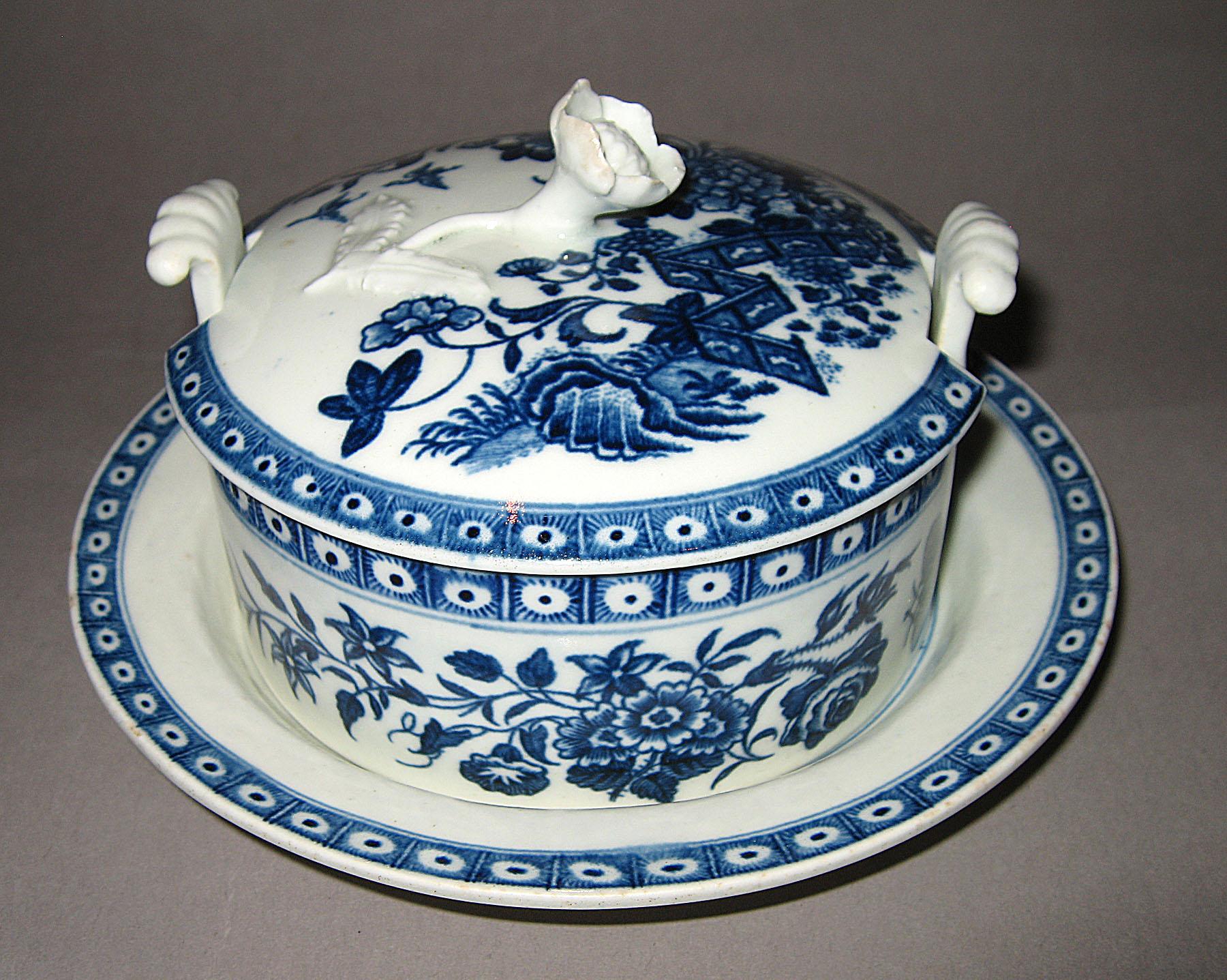 1972.0354 A-C Butter tub and stand