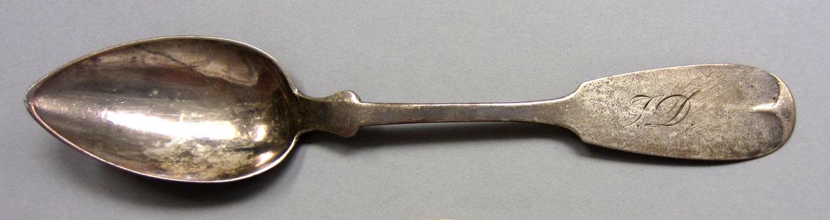 1972.0362 Teaspoon upper surface