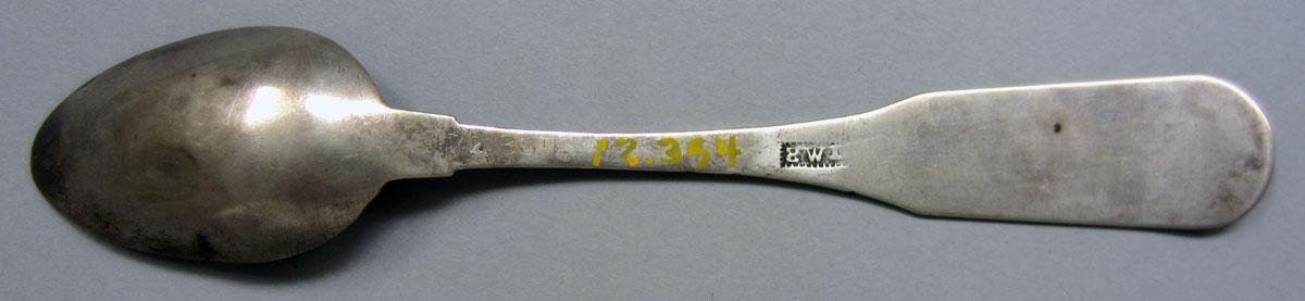 1972.0364 Teaspoon underside