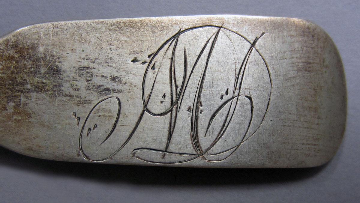 1972.0366 Teaspoon engraving
