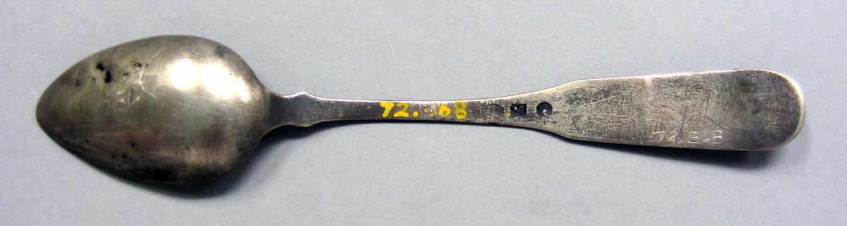 1972.0368 Teaspoon underside