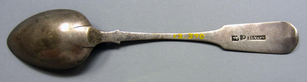1972.0370 Teaspoon underside