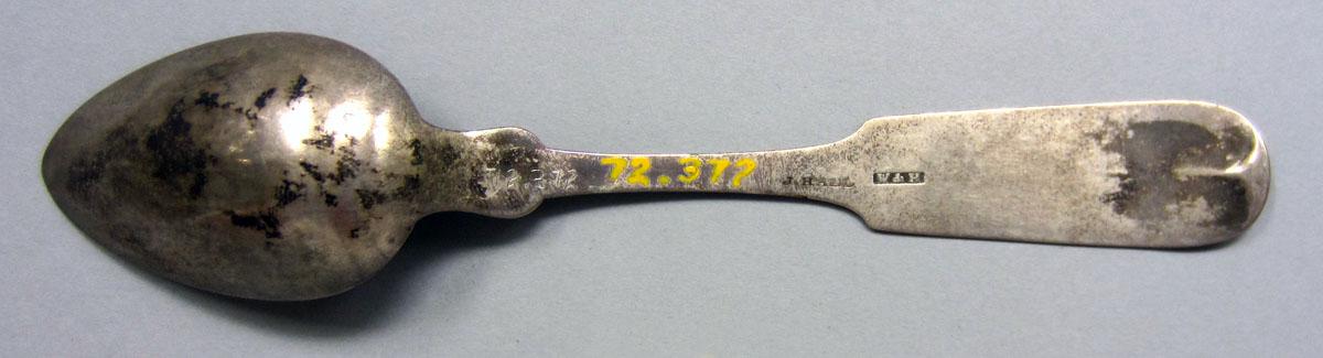 1972.0372 Teaspoon underside