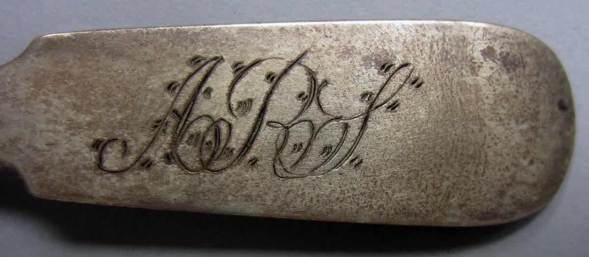 1972.0372 Teaspoon engraving