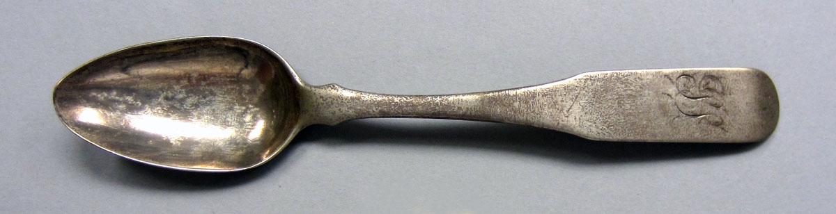 1972.0382 Teaspoon upper surface