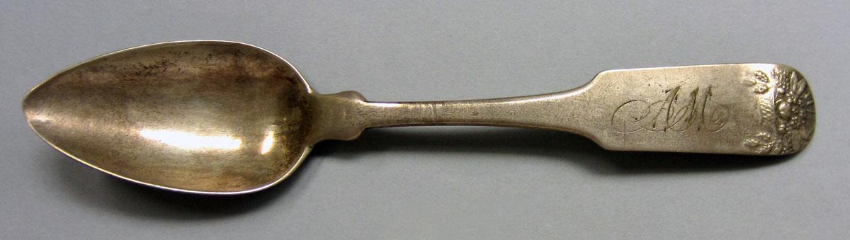 1972.0383 Teaspoon upper surface