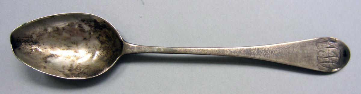 1972.0385 Teaspoon upper surface