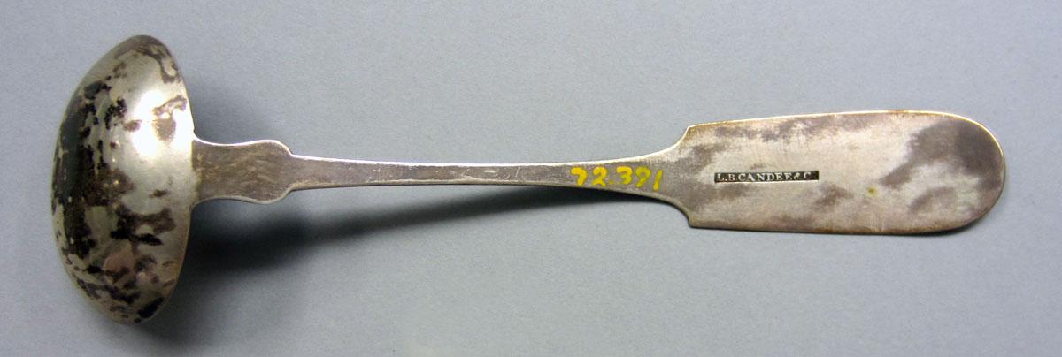 1972.0391 Sauce ladle underside