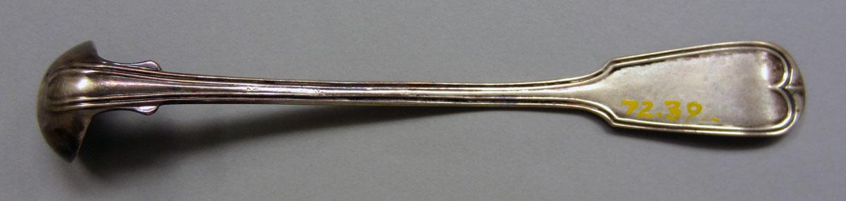 1972.0392 Mustard ladle underside