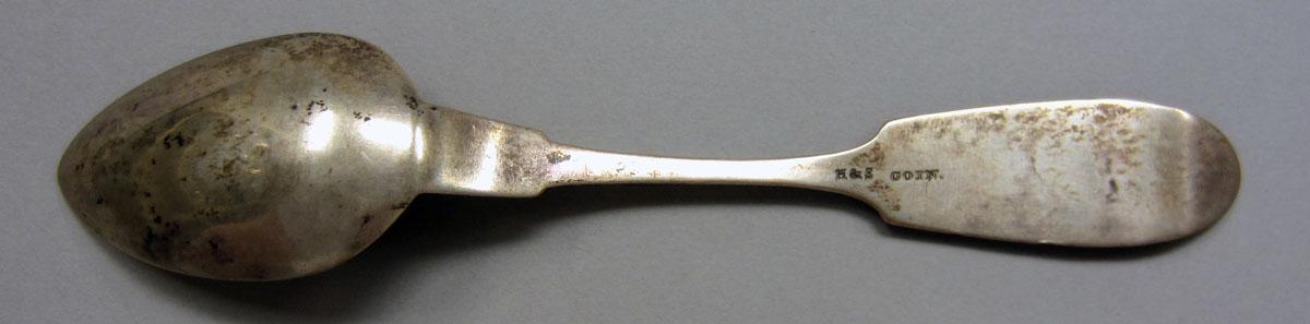 1972.0394 Teaspoon underside
