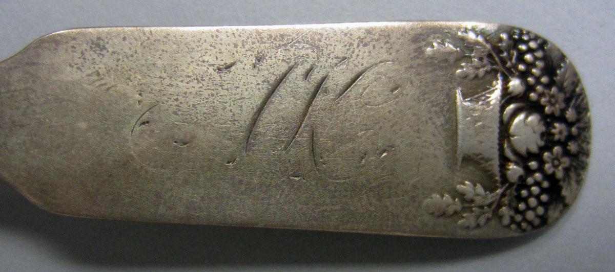 1972.0397 Teaspoon engraving
