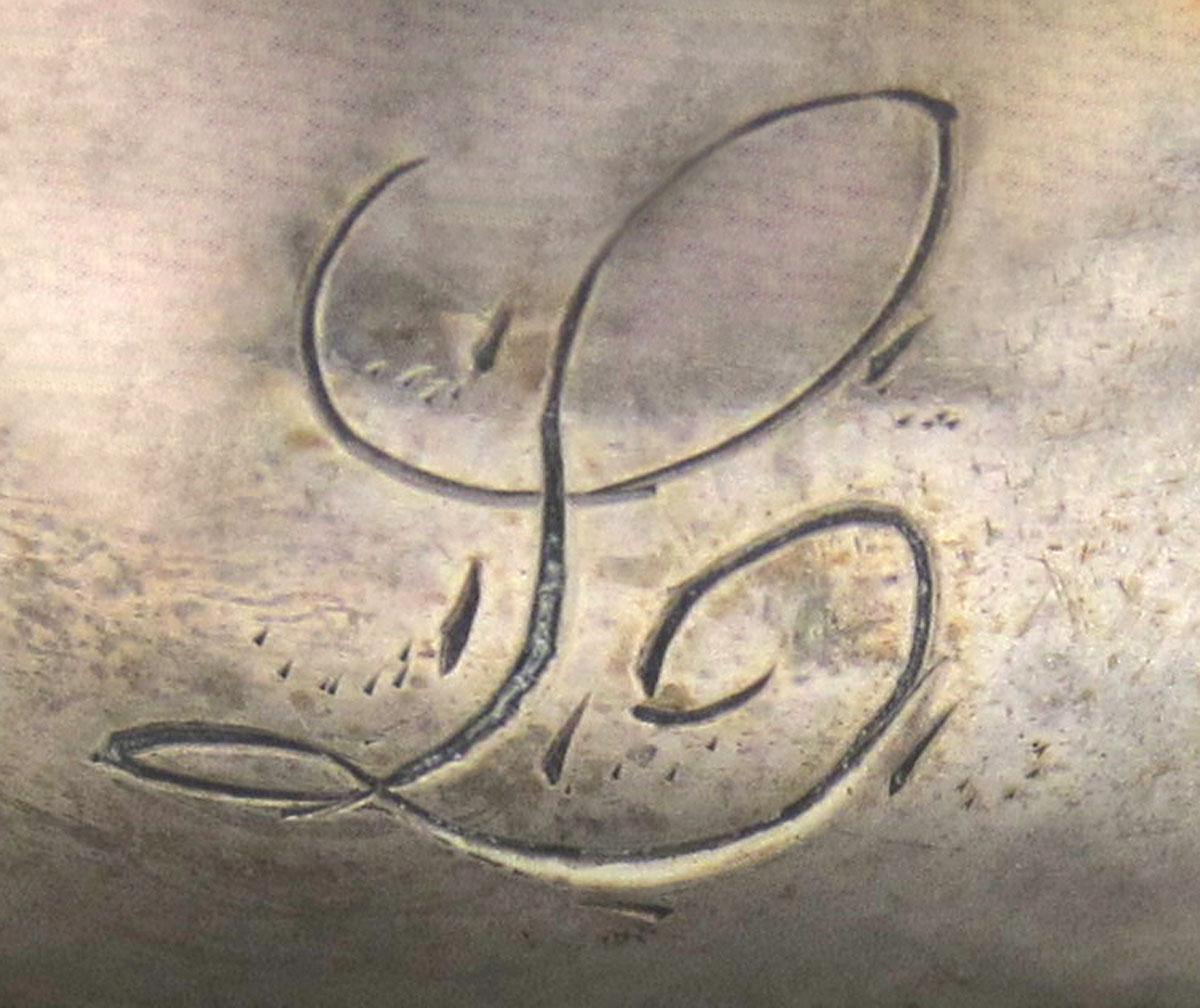 1972.0407 Sugar tongs engraving