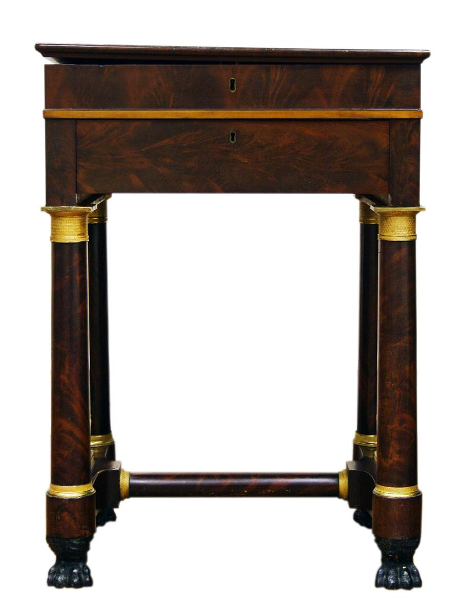 1957.0894 Table