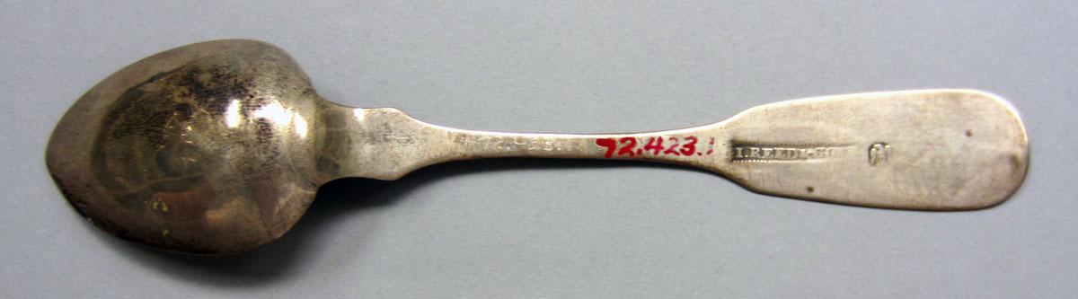 1972.0423.001 Teaspoon underside