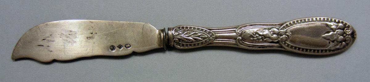 1972.0425.002 Butter knife underside