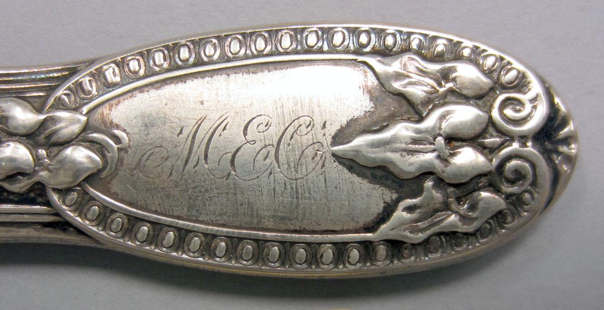 1972.0425.002 Butter knife engraving