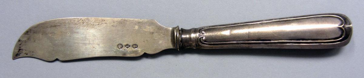 1972.0427.001 Butter knife underside