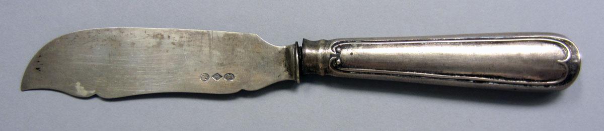 1972.0427.002 Butter knife underside