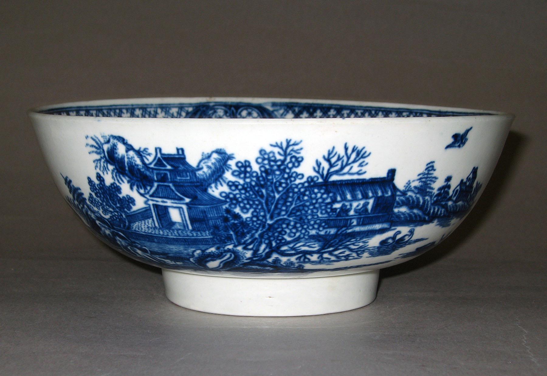 1972.0433 Worcester bowl (side 1)