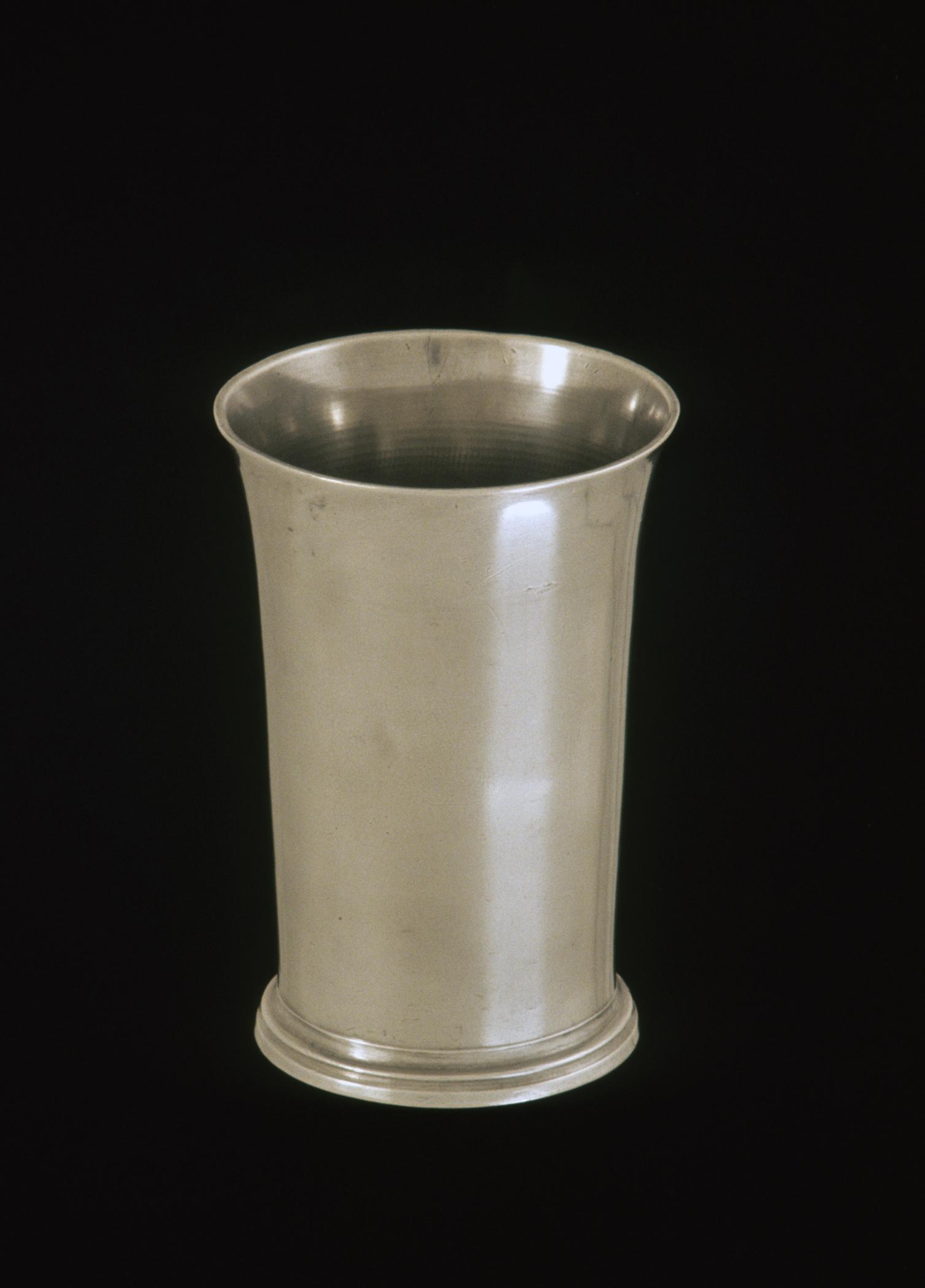 1972.0438 Pewter beaker