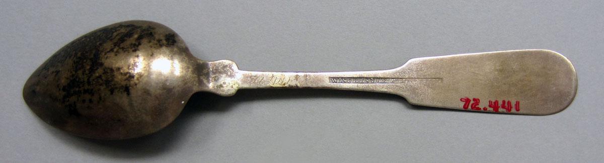 1972.0441 Teaspoon underside