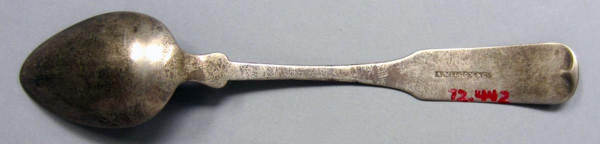 1972.0442 Teaspoon underside