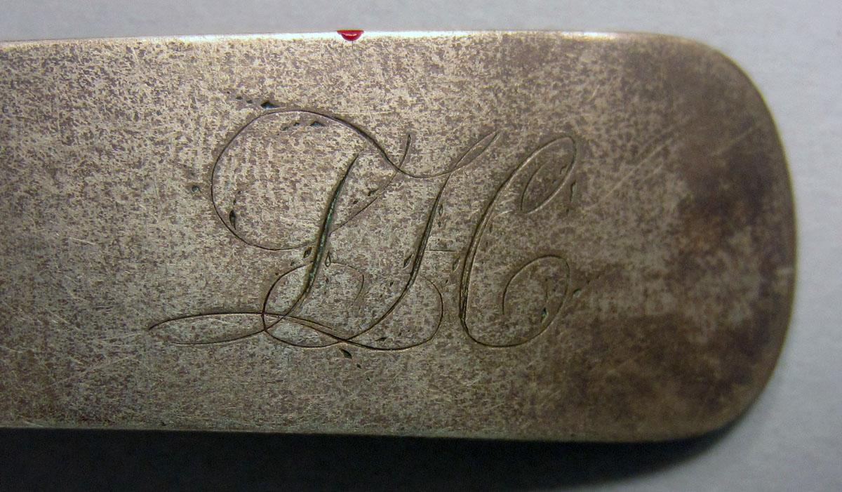 1972.0442 Teaspoon engraving
