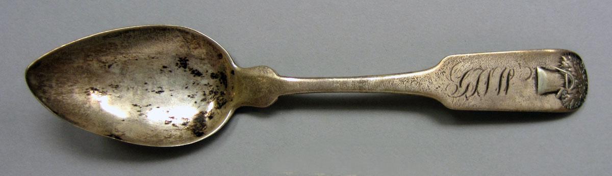 1972.0445 Teaspoon upper surface