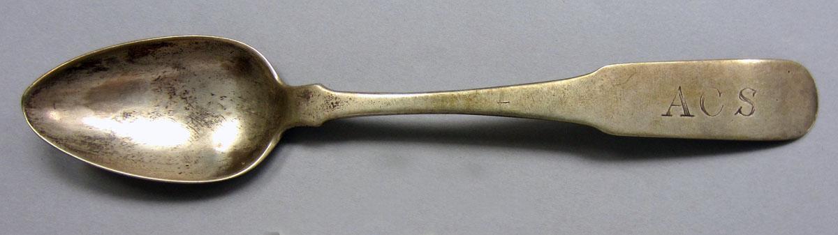 1972.0446 Teaspoon upper surface