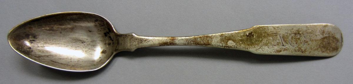 1972.0448 Teaspoon upper surface