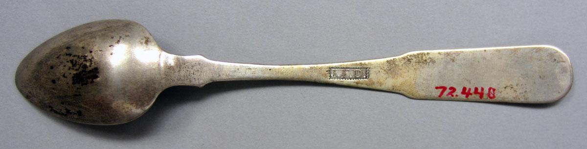 1972.0448 Teaspoon underside