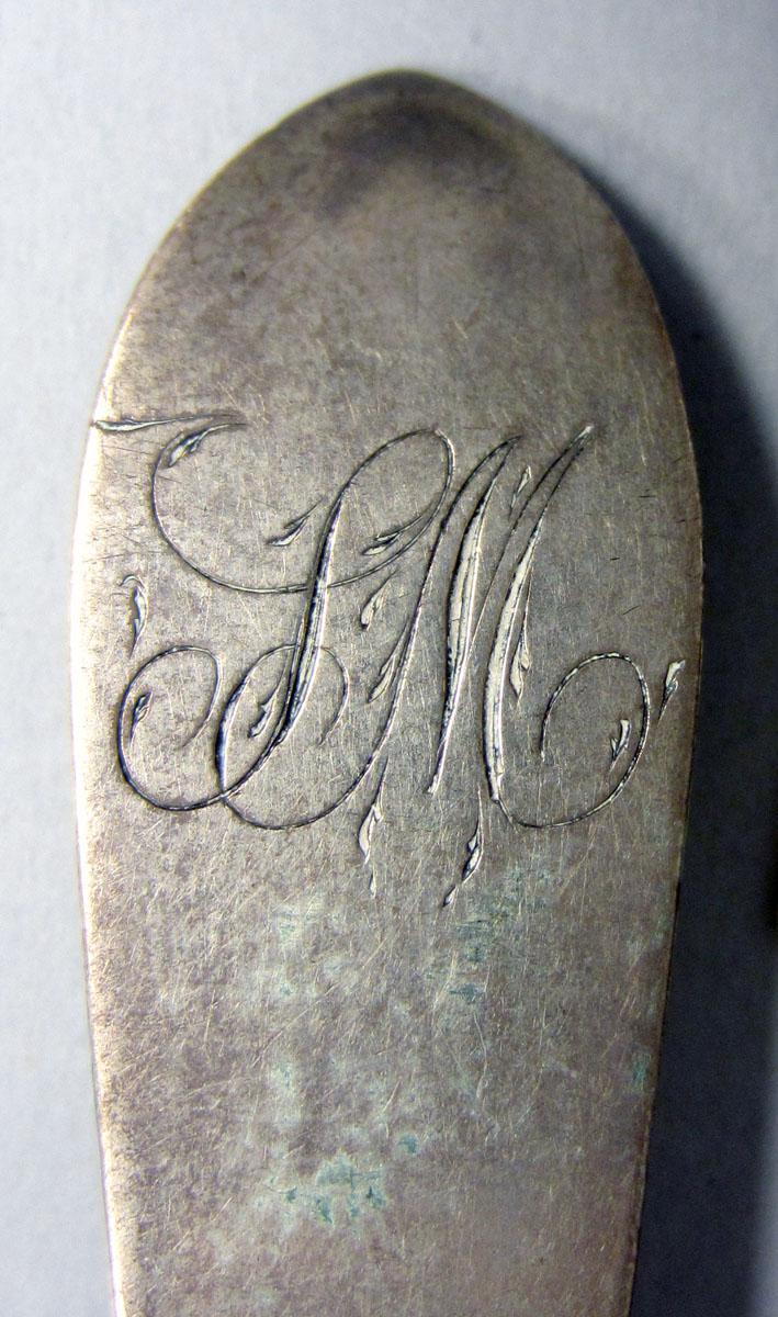 1972.0453 Teaspoon engraving