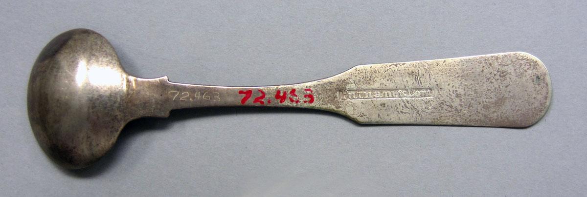 1972.0463 Salt spoon underside