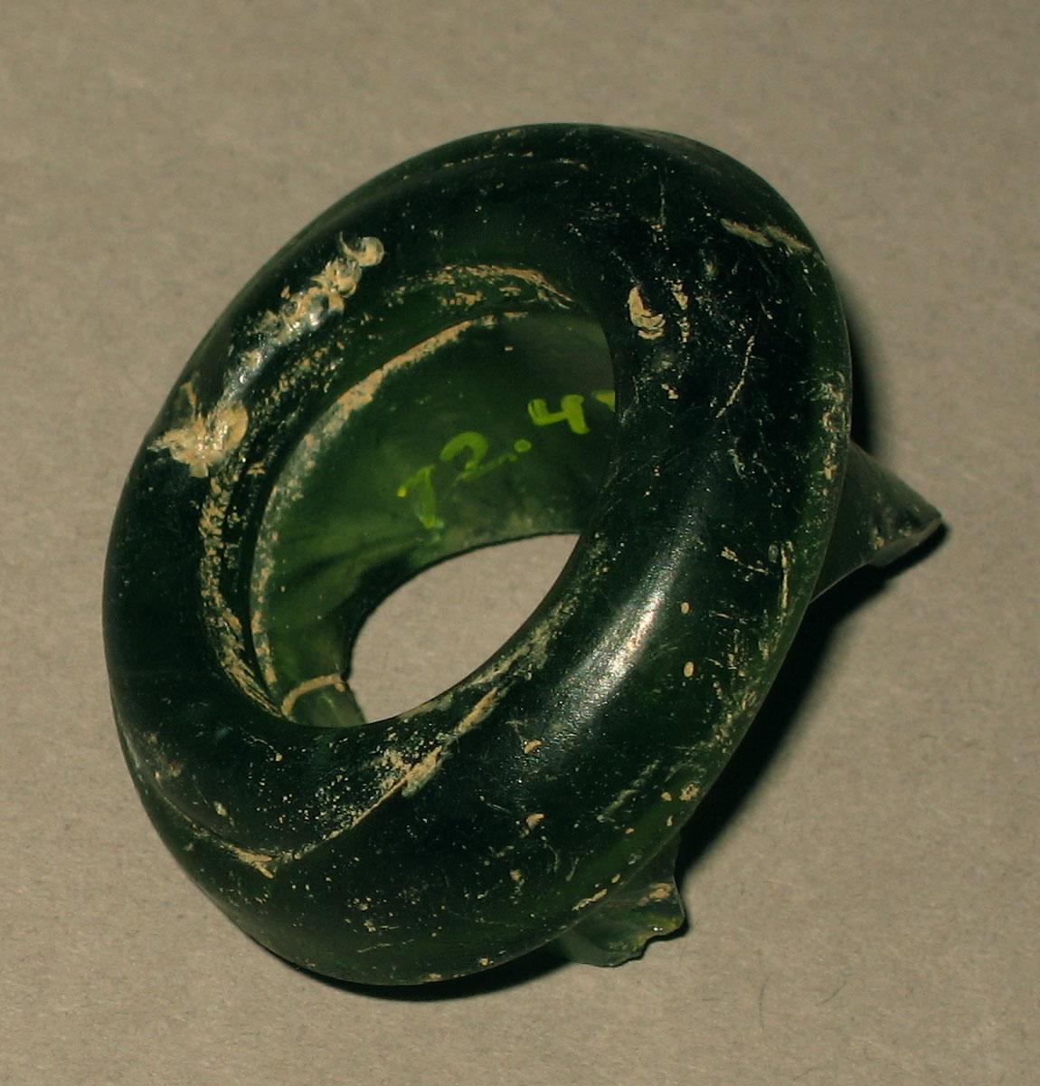 1972.0473.006 Glass fragment