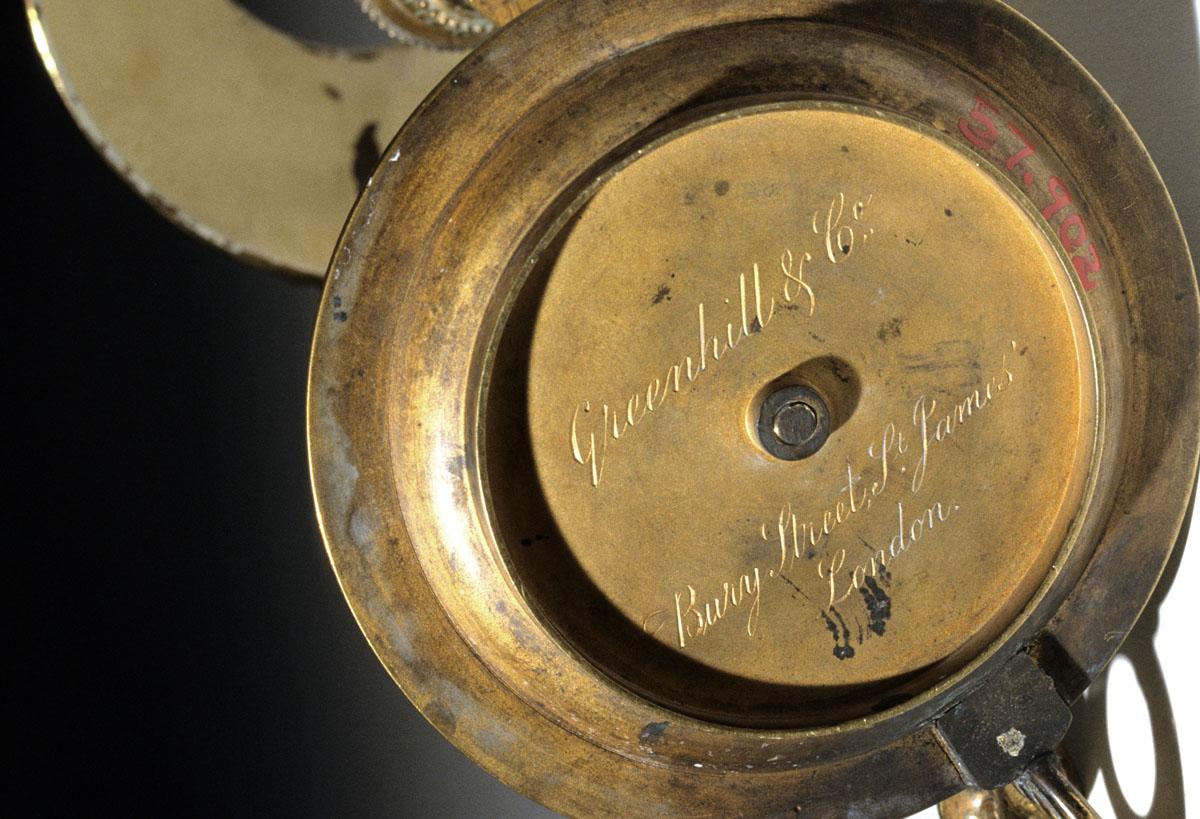 1957.0902 Lamp, maker's mark