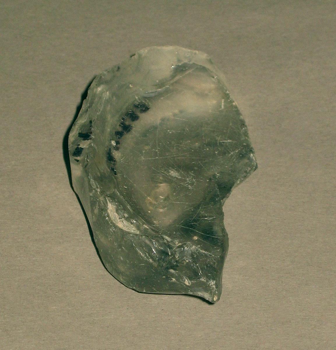 1972.0473.037 Glass fragment