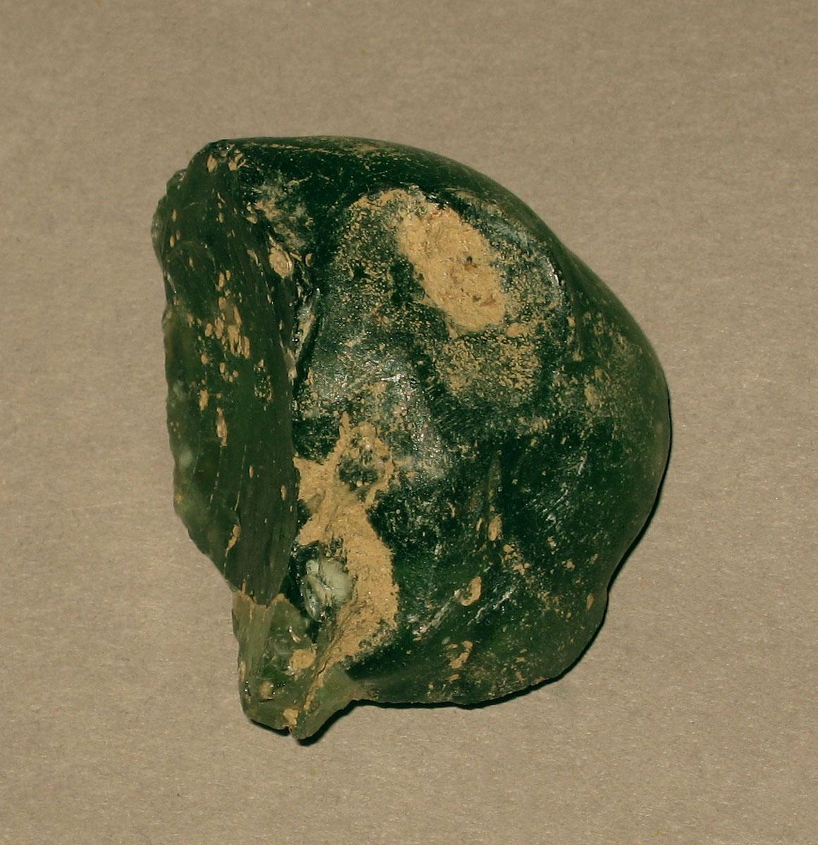 1972.0473.039 Glass fragment
