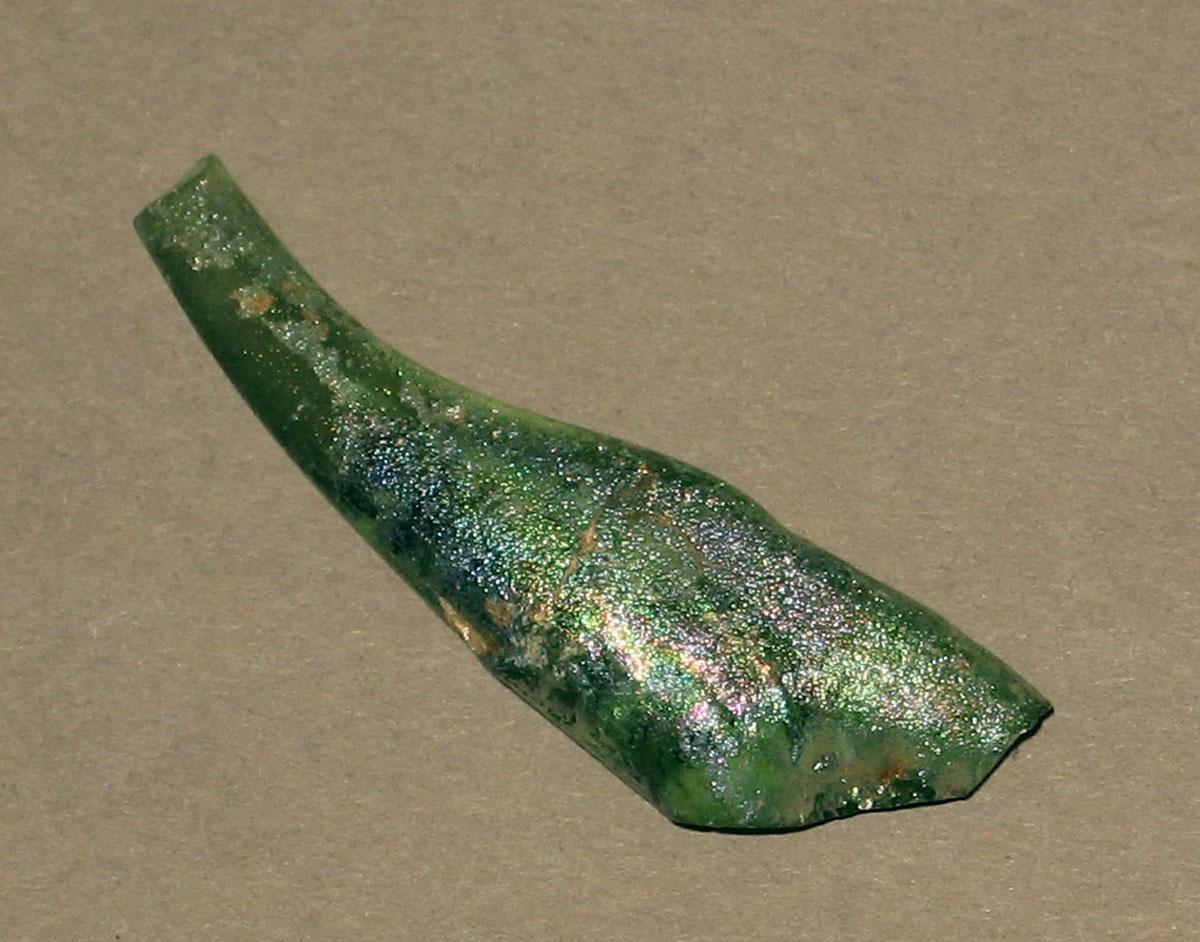 1972.0473.045 Glass fragment