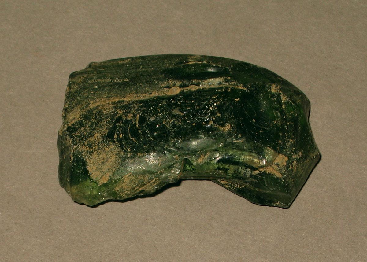 1972.0473.052 Glass fragment