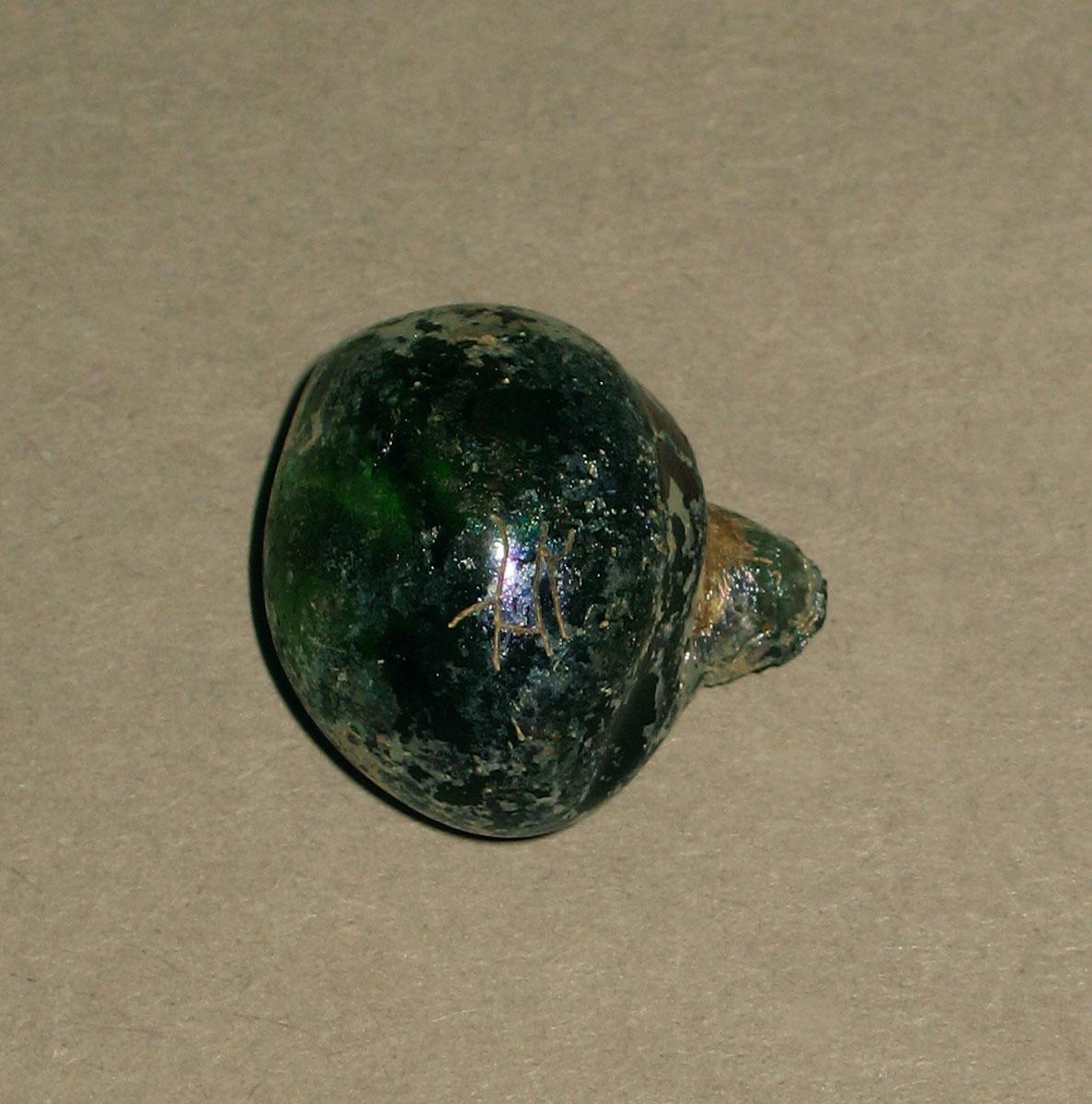 1972.0473.059 Glass fragment
