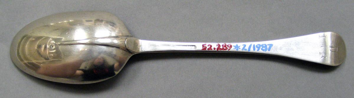 1952.0289 Silver Spoon underside