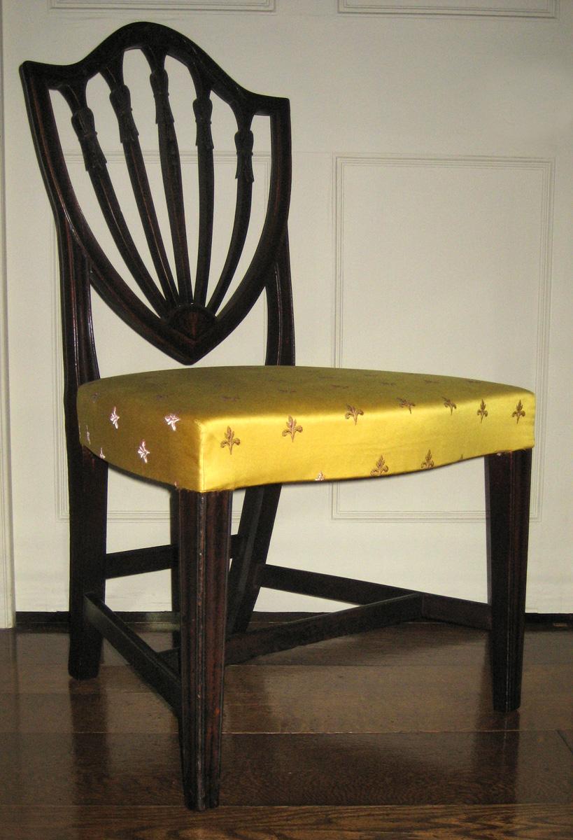 1957.0906.004 Chair view 1