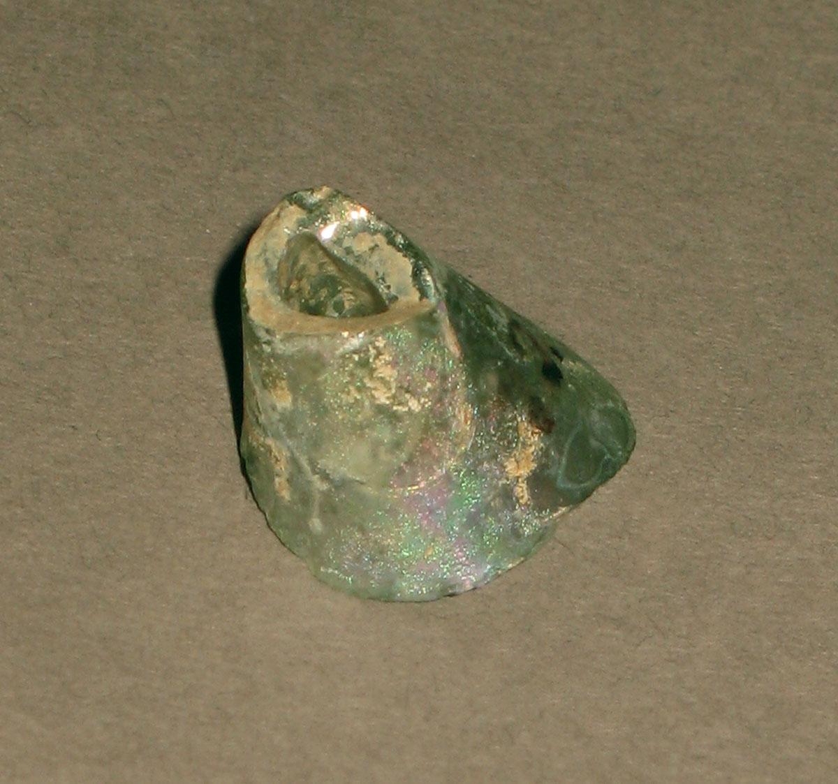 1972.0473.092 Glass fragment