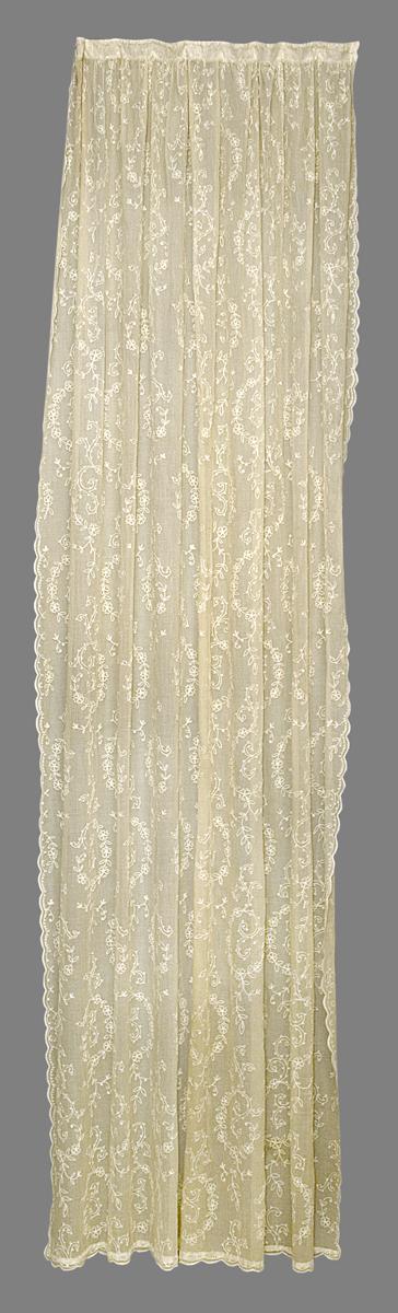 1972.0501.001 B Window Hanging, Side Curtain