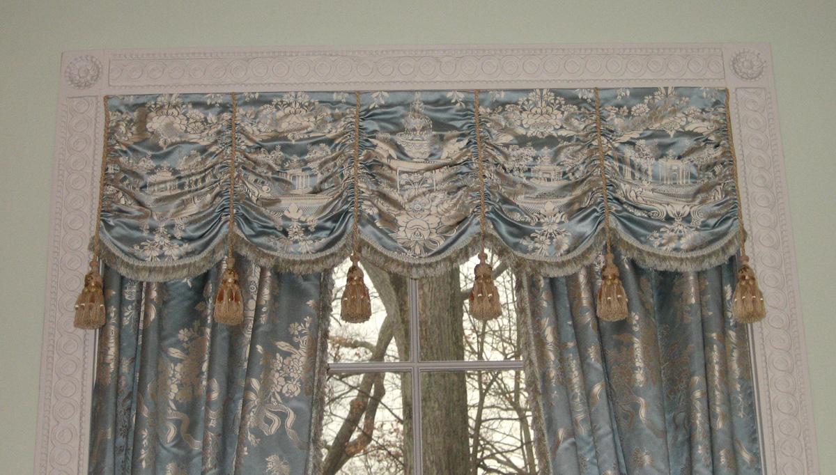 1972.0516.002 C valance