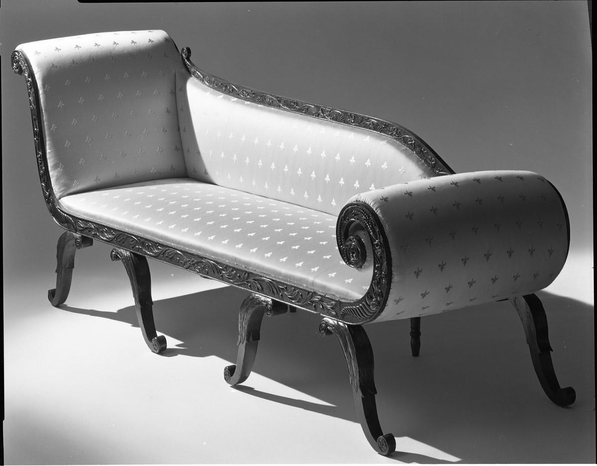1957.0912 Couch, Grecian couch (bw)