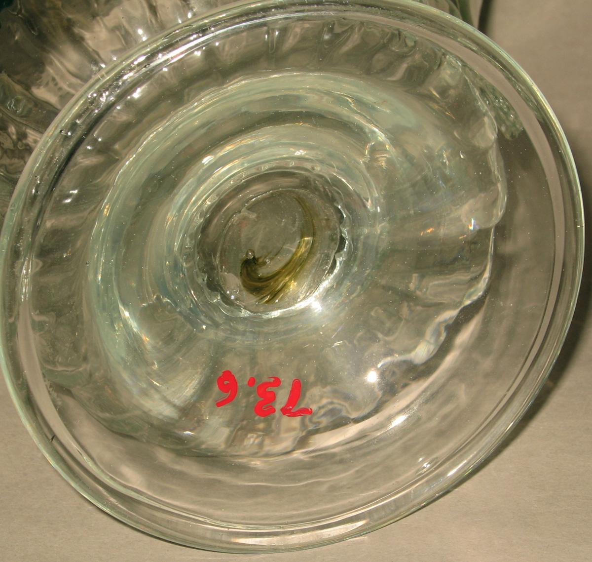 1973.0006 Colorless glass vase (underside)