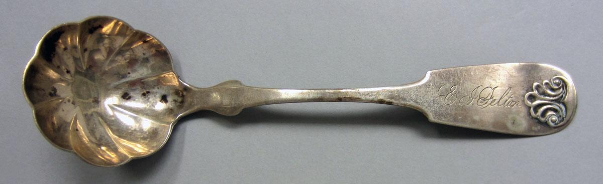 1973.0028 Ladle upper surface