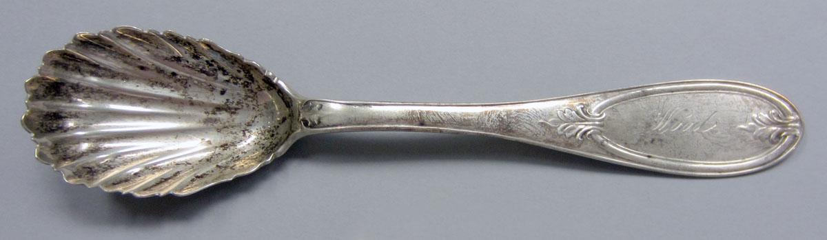 1973.0034 Spoon upper surface