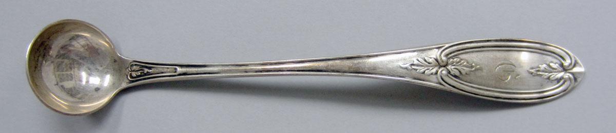 1973.0035 Mustard ladle upper surface